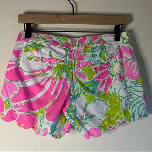 Lilly Pulitzer Buttercup Shorts Flamingo Pink Don’t Give A Cluck - Picture 2 of 8